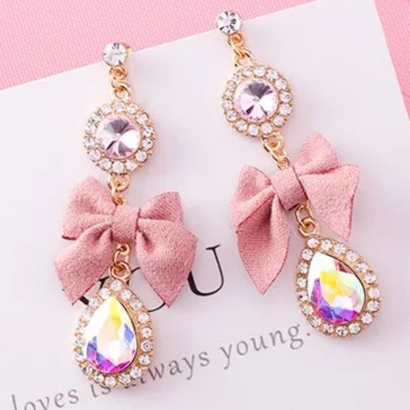 Glamorous Sparkly Long Drop Dangling Earri… - Picture 2 of 6